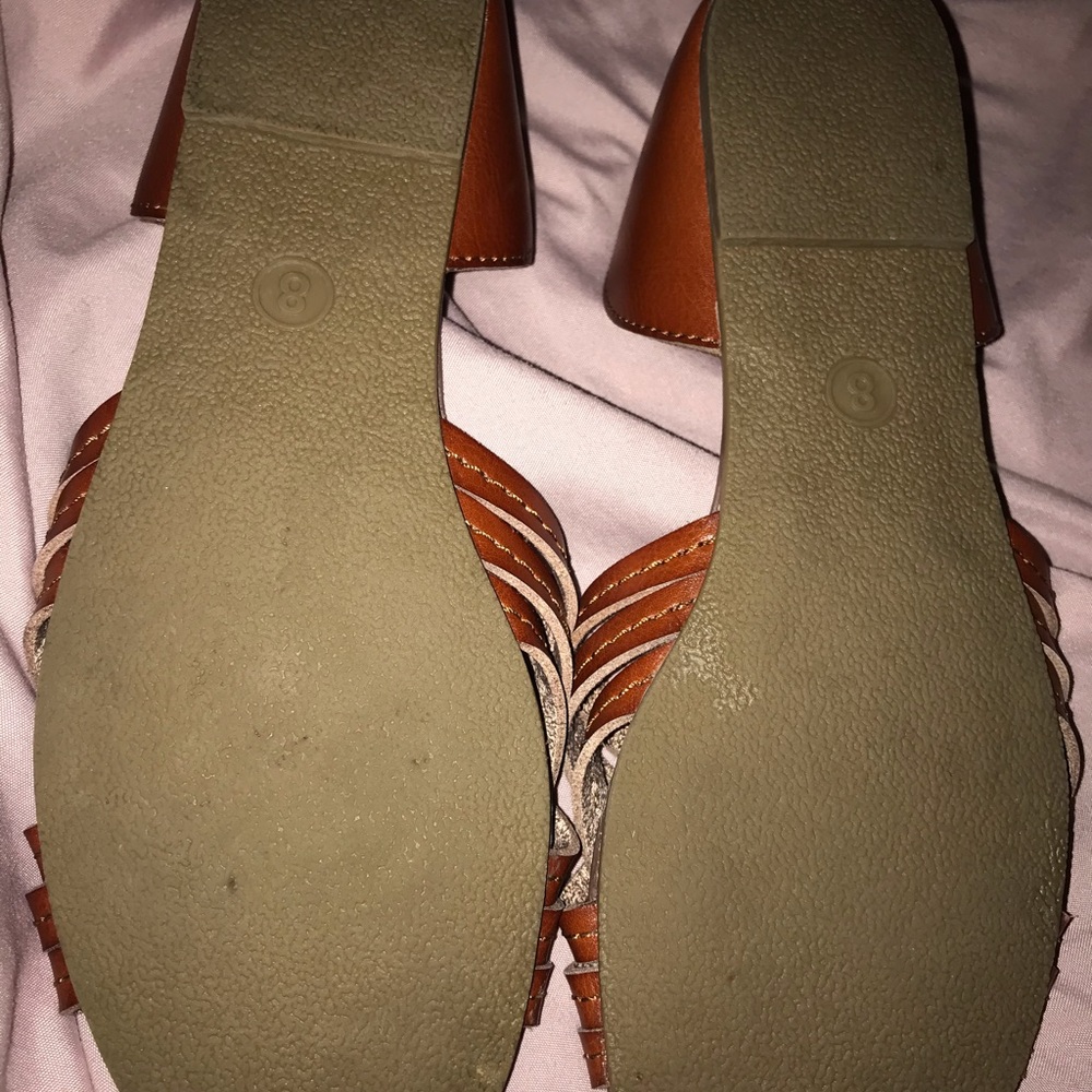 Sandals - Picture 2 of 2